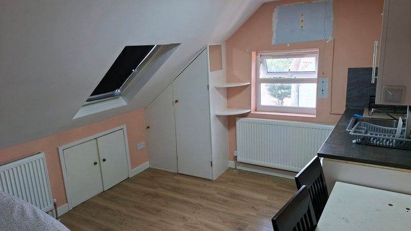 Room Cuckoo Hall Lane in Greater London
