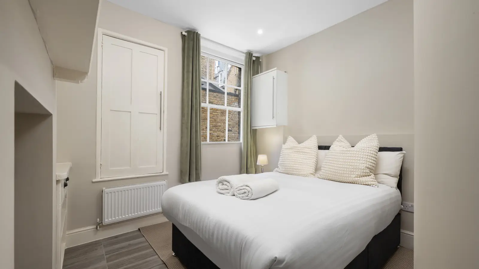 Flat Gosfield Street in City of Westminster