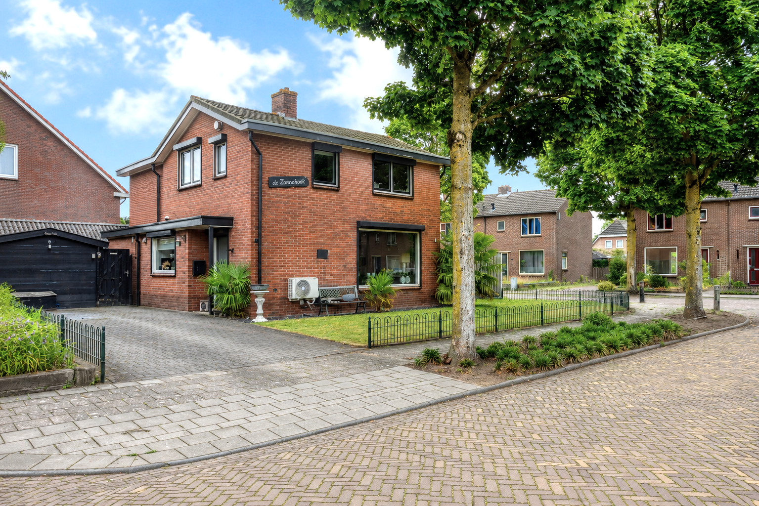 Huis Troelstrastraat 1 in Zelhem