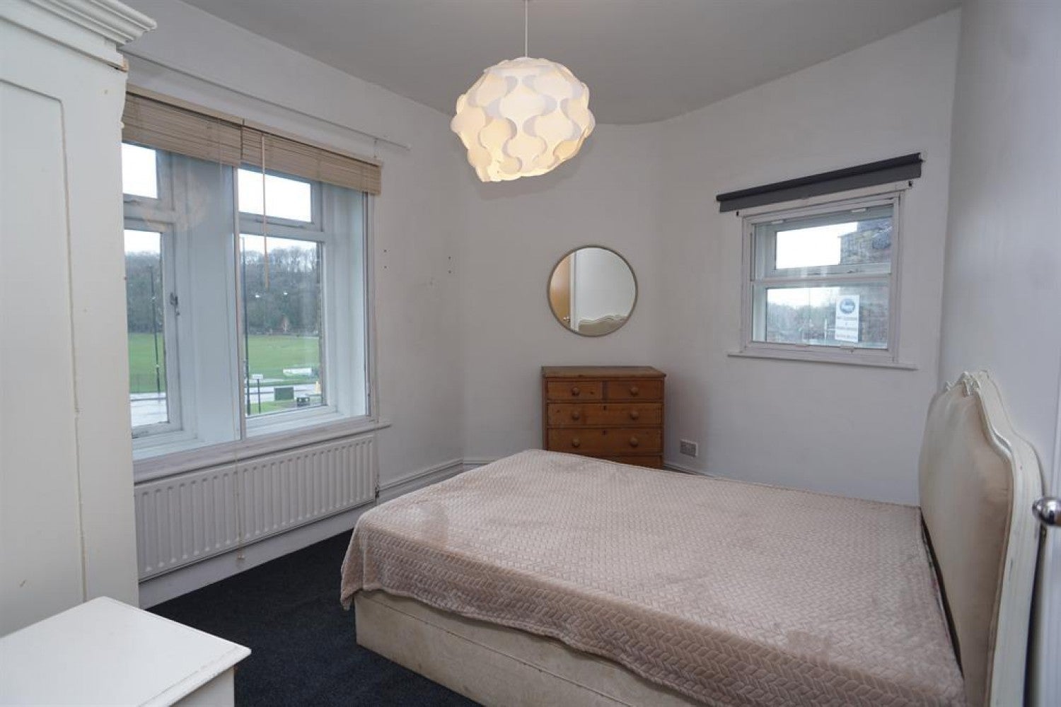 Flat Marmion Road in Sheffield