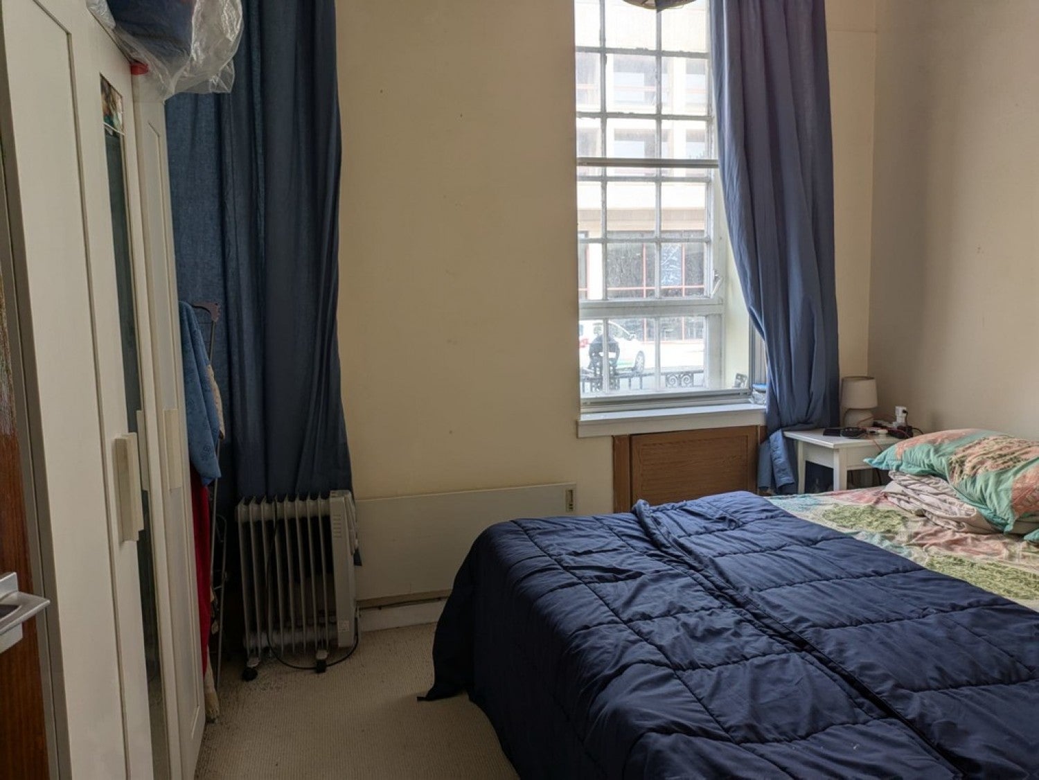 Flat Kent Road in Glasgow
