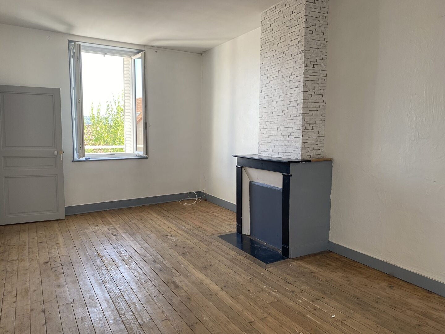 Maison Rue de l'Église à Crouttes-sur-Marne