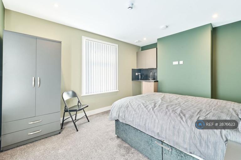 Room Templar Terrace in Newcastle-under-Lyme