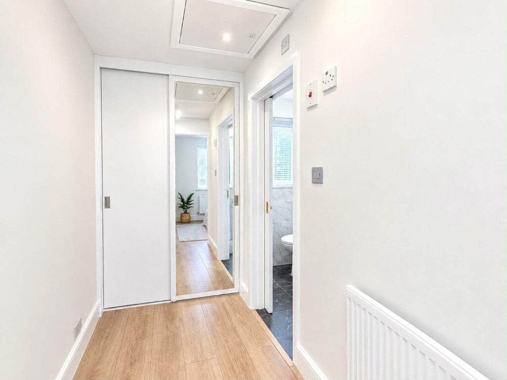 Flat Hawkwell in Hart