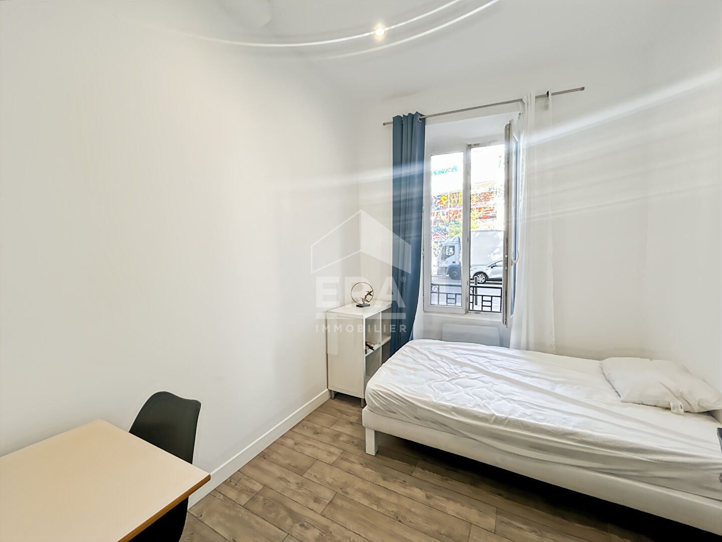 Chambre Rue des Trois Frères Carasso à Marseille