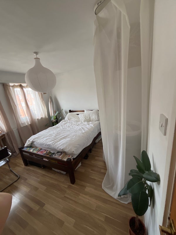 Room Cowper Road in Greater London