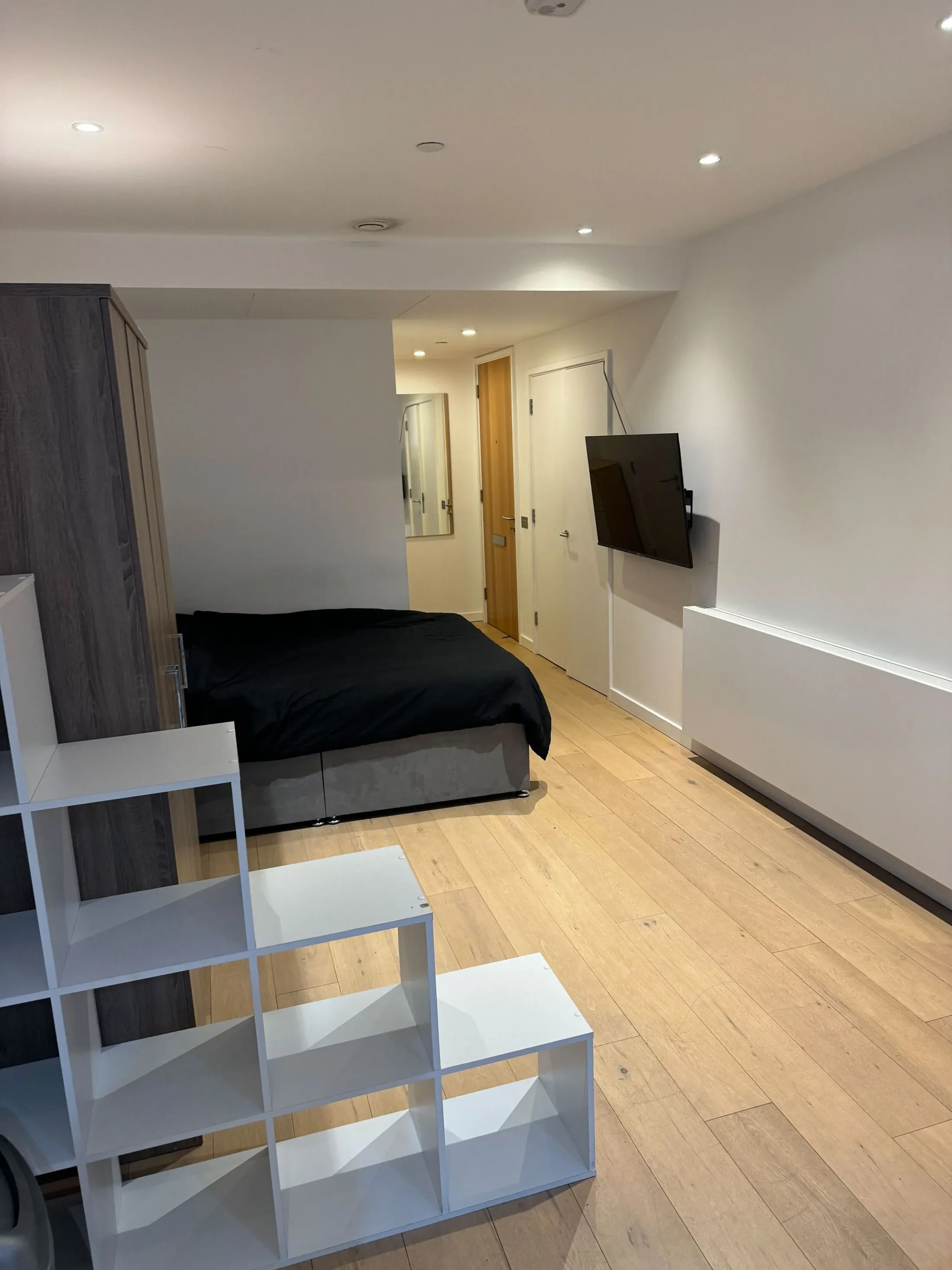 Flat Wollaston Close in Greater London
