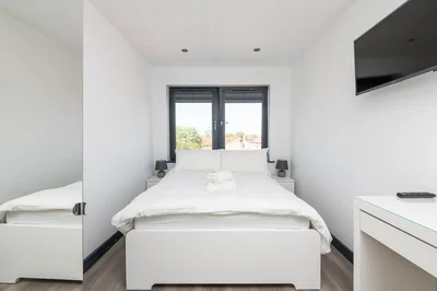 Flat East Parade in York