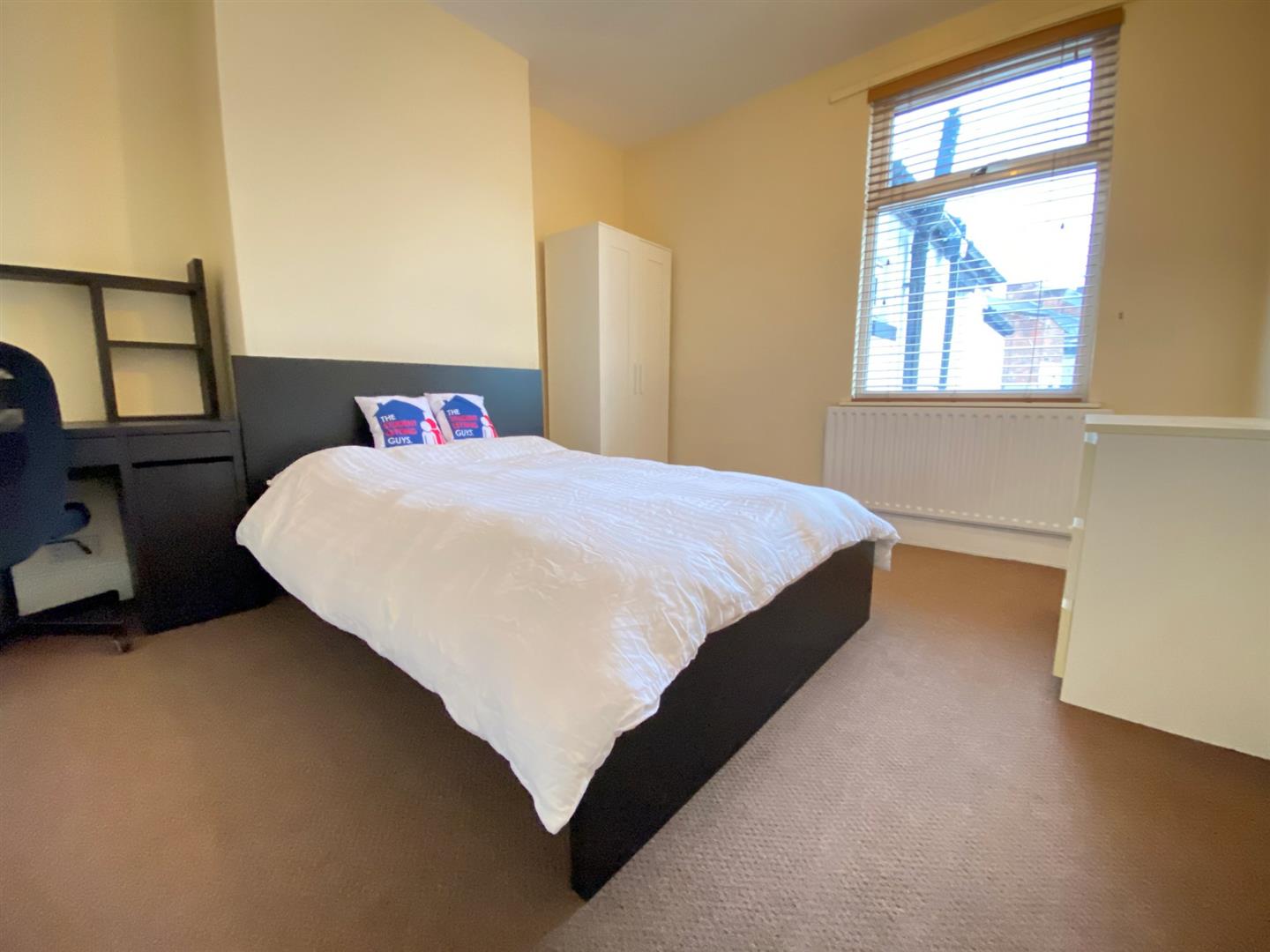 Flat Uttoxeter New Road in Derby
