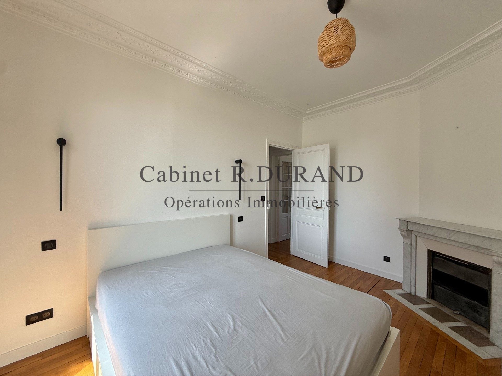 Flat Rue du Général Leclerc in Bois-Colombes