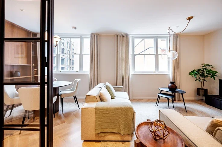 Flat Stukeley Street in Greater London