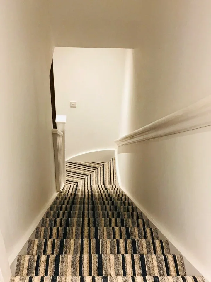 Flat Conway Crescent in Greater London