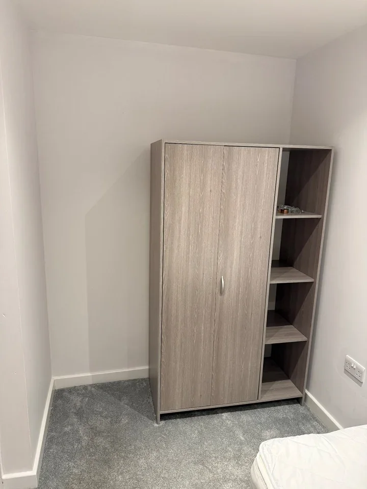 Room Ridge Street in Watford