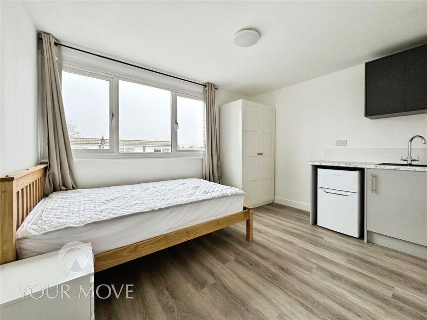 Room Waid Close in Dartford