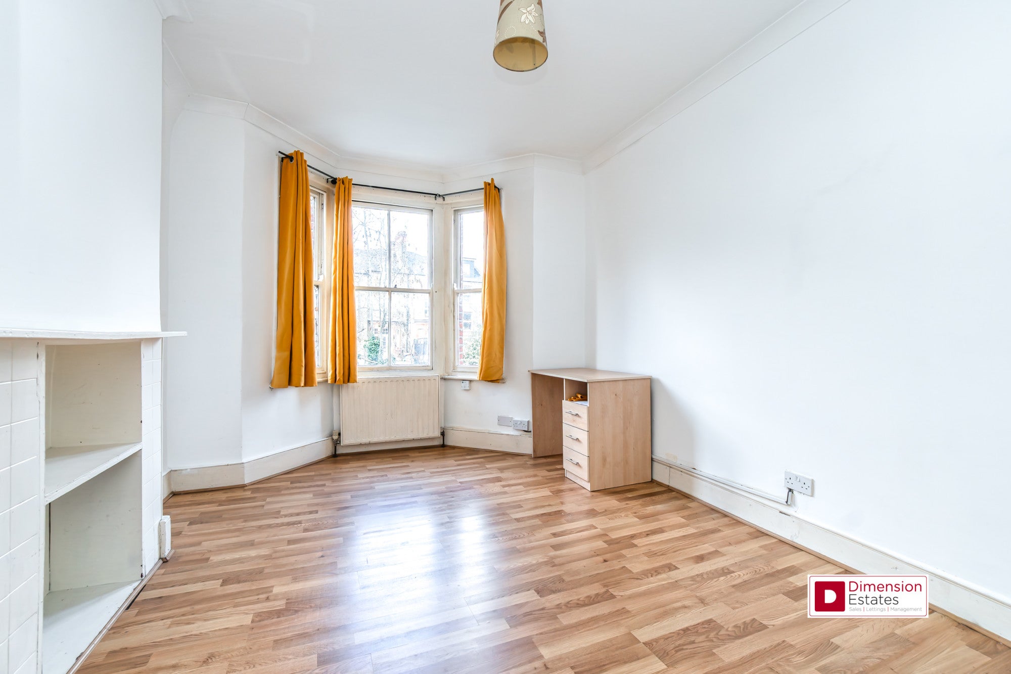 Room West Bank in Greater London