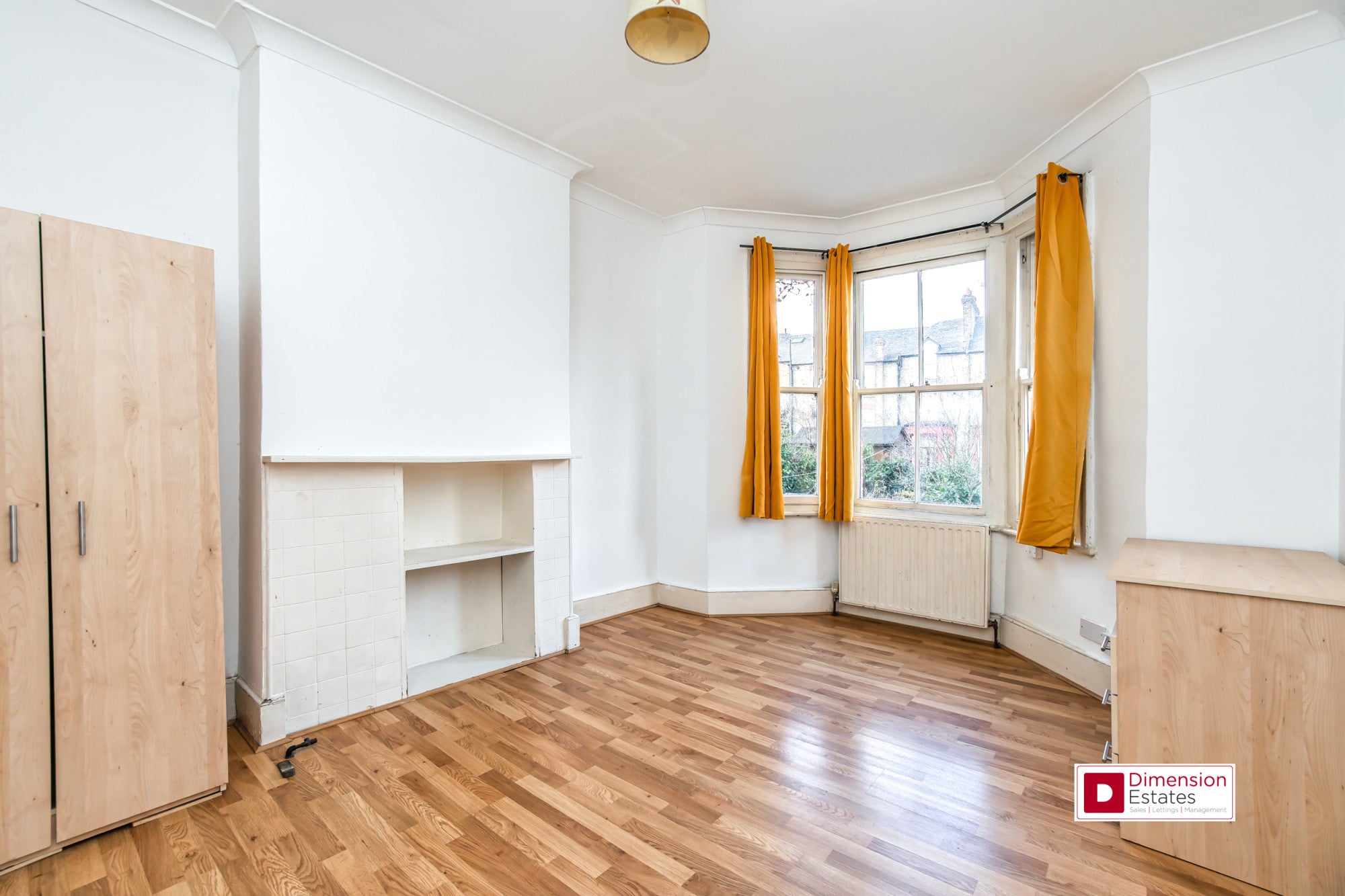 Room West Bank in Greater London