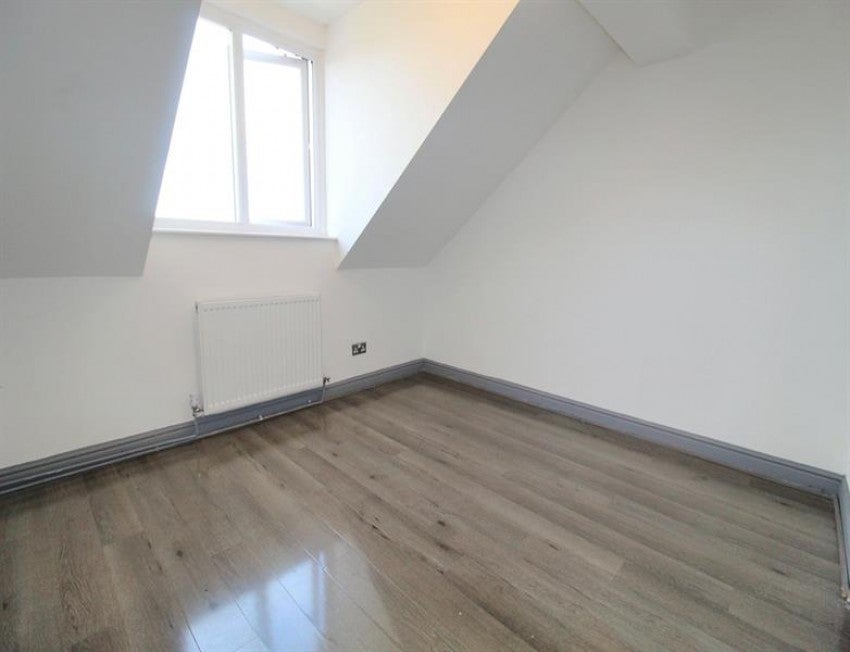 Flat Langdale Avenue in Manchester