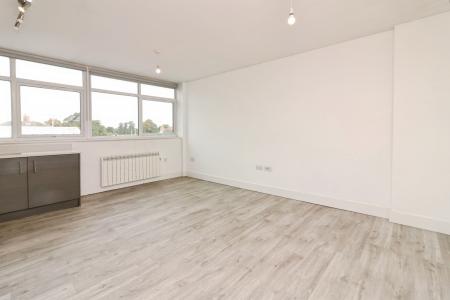 Flat Shortmead Street in Biggleswade