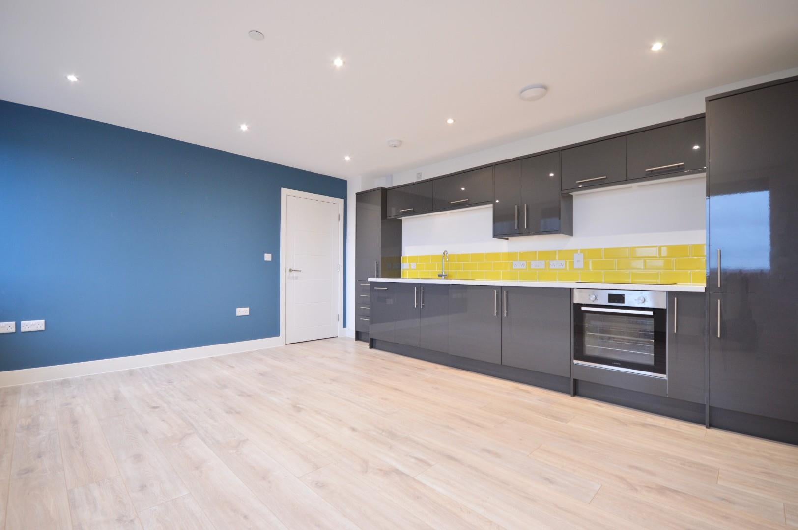 Flat Stockwood Road in Bristol