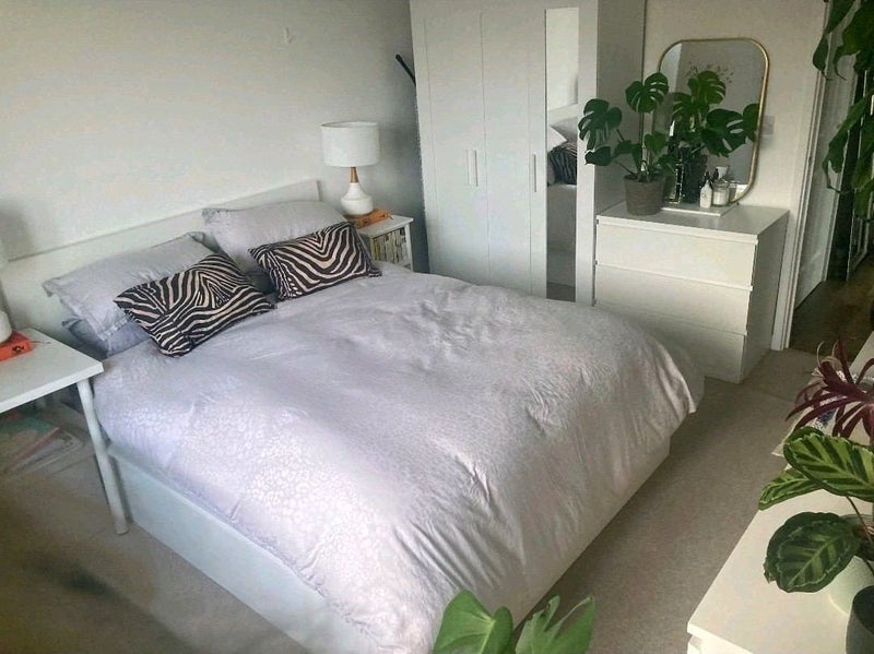 Room The Vale in Greater London