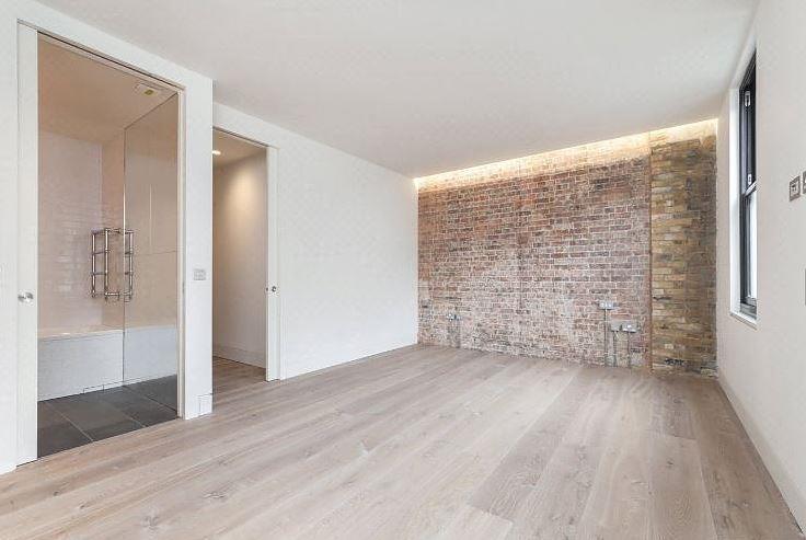 Flat Great Titchfield Street in City of Westminster