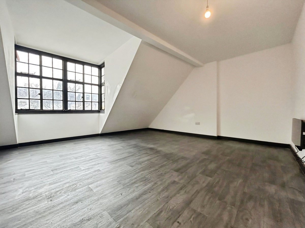 Flat Newton Road in Tunbridge Wells
