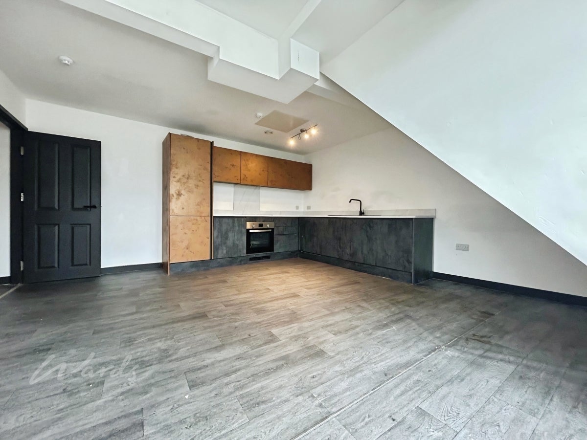 Flat Newton Road in Tunbridge Wells