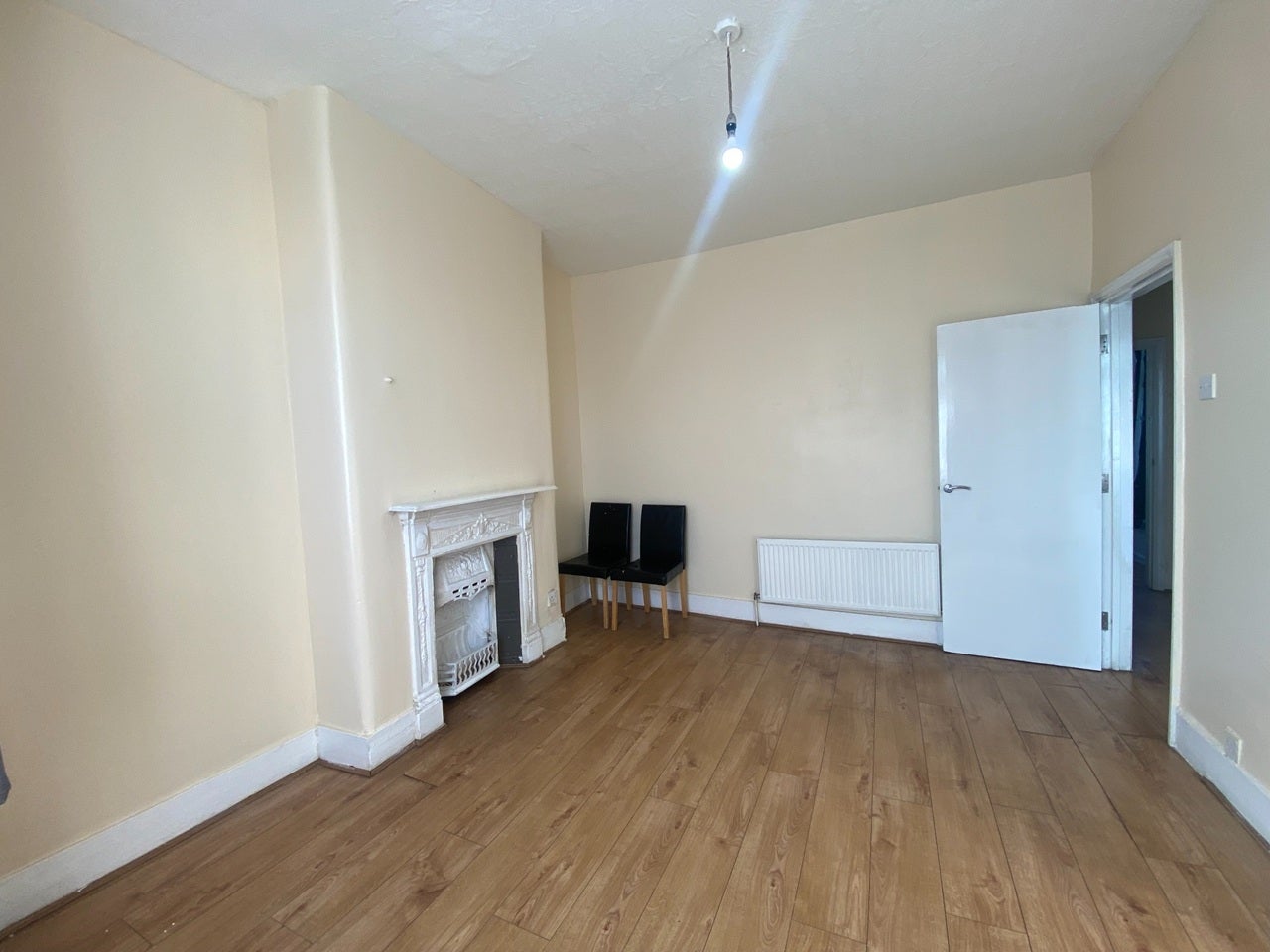 Flat Natal Road in Greater London