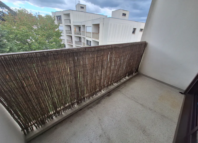 Flat Rue Paul Verlaine in Talence