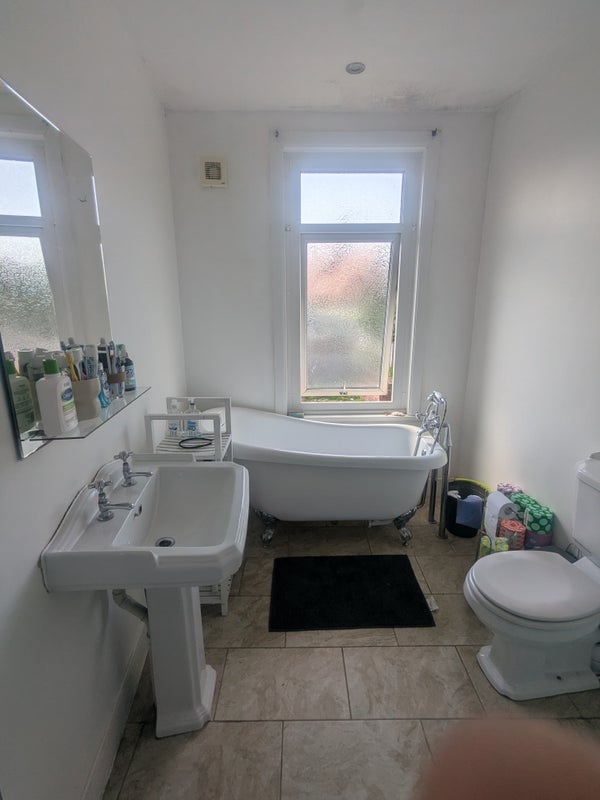 Room Nags Head Hill in Bristol