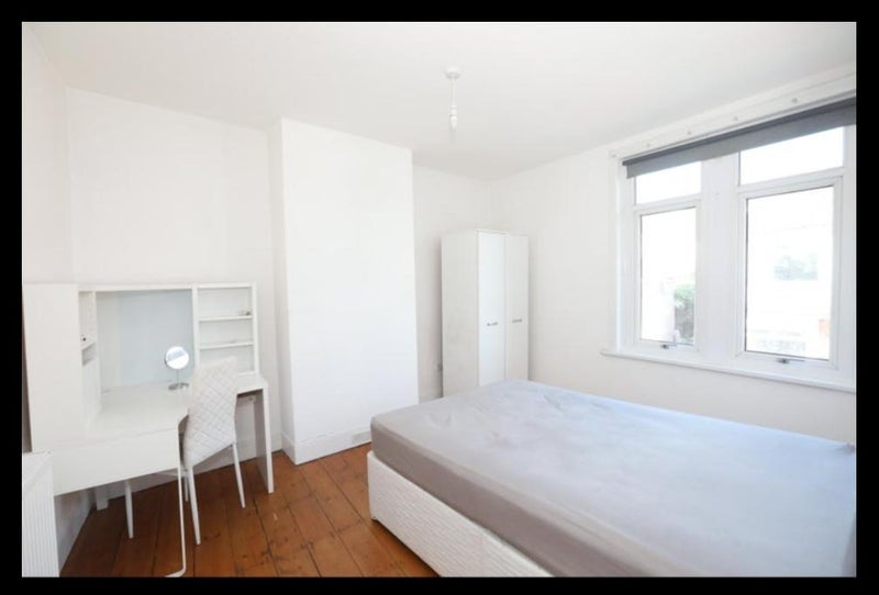 Room Nags Head Hill in Bristol