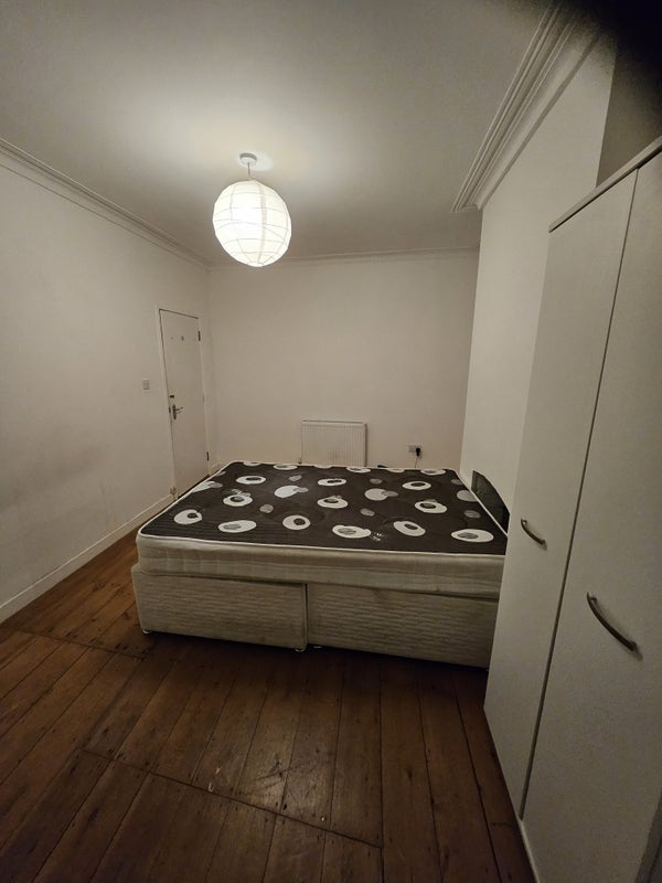 Room Nags Head Hill in Bristol