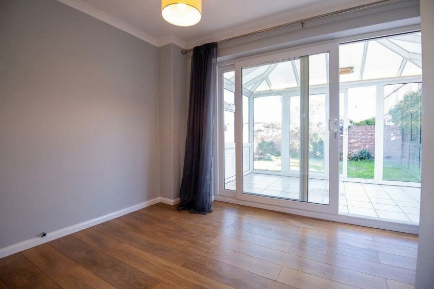 House Farnham Drive in Rushden
