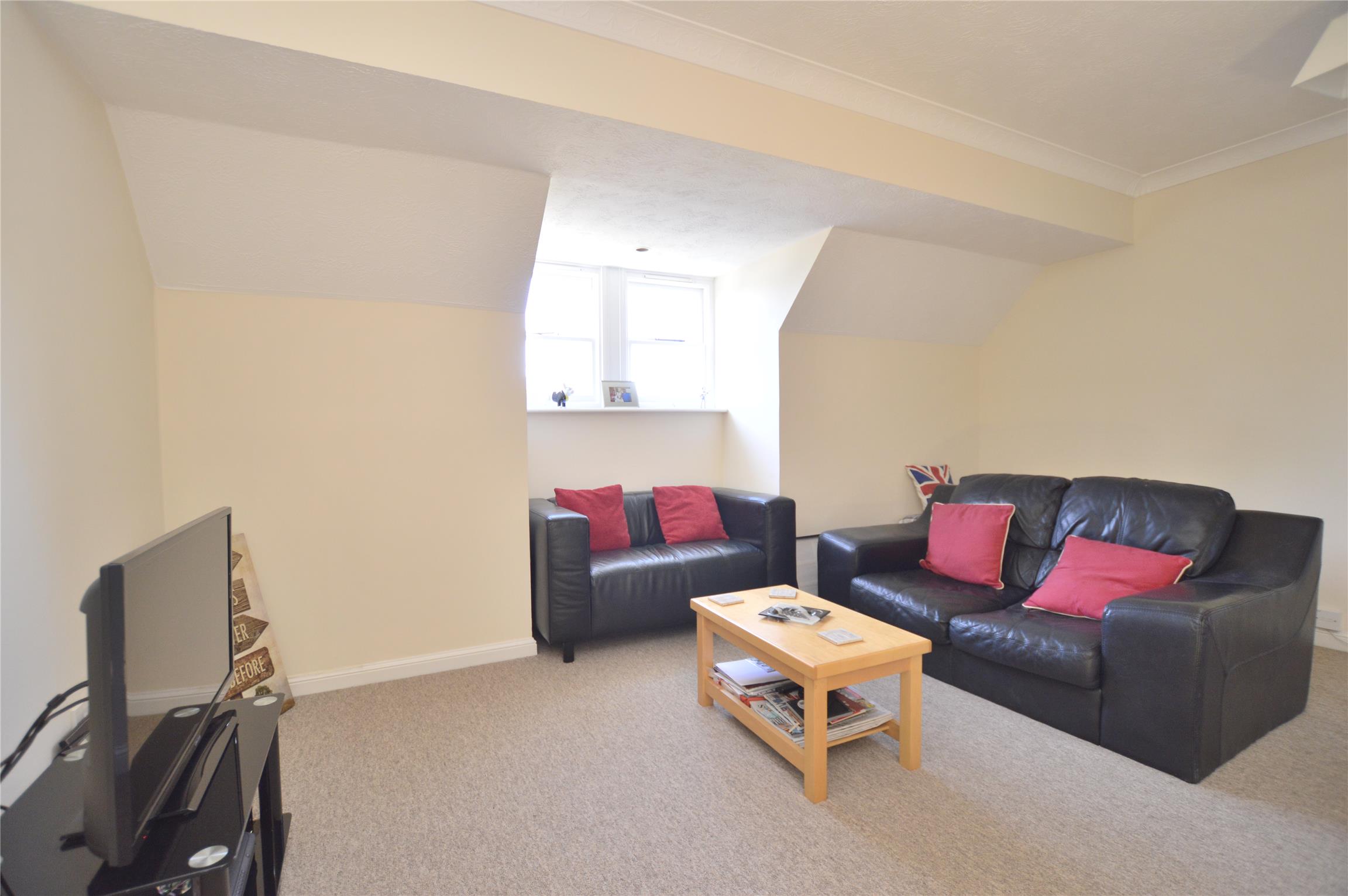 Flat Pine Gardens in Reigate and Banstead