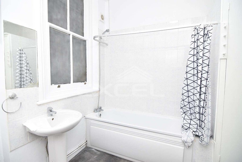 Flat Greville Place in City of Westminster