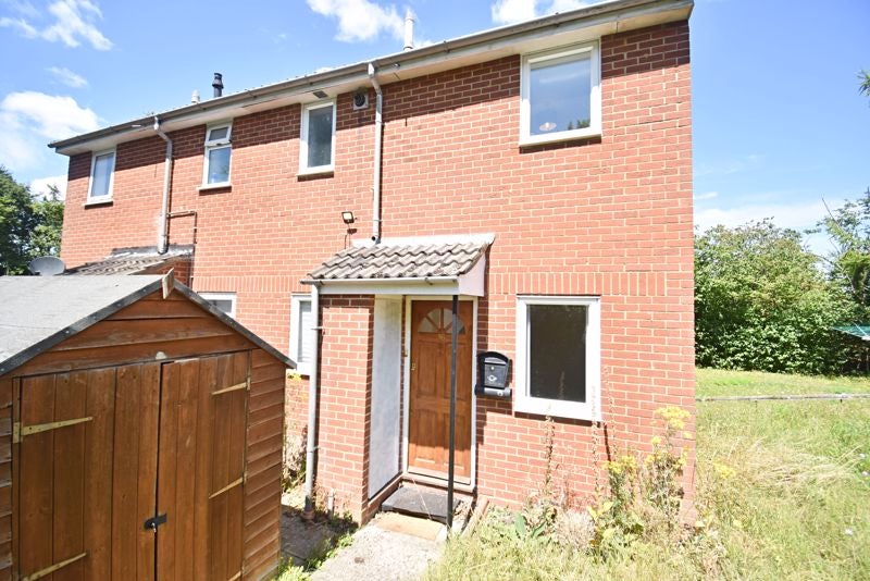 House Rembrandt Close in Basingstoke and Deane