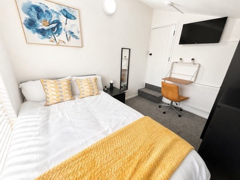 Room Waterloo Road in Gillingham