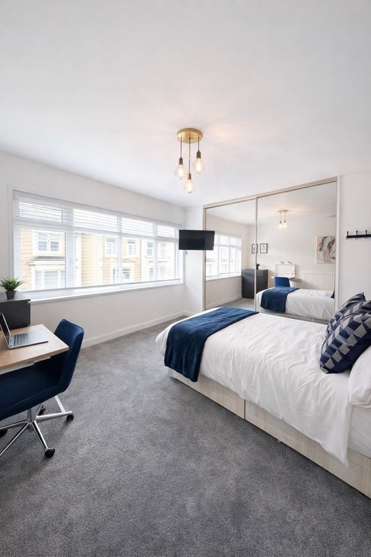 Room Waterloo Road in Gillingham