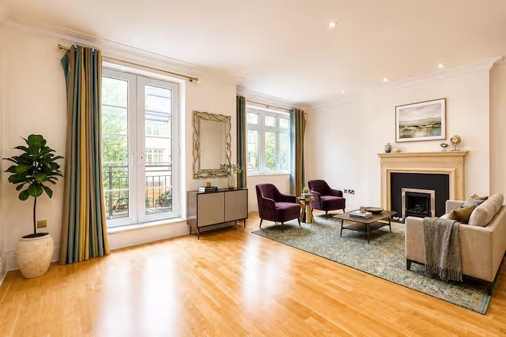 House Kelsall Mews in Greater London
