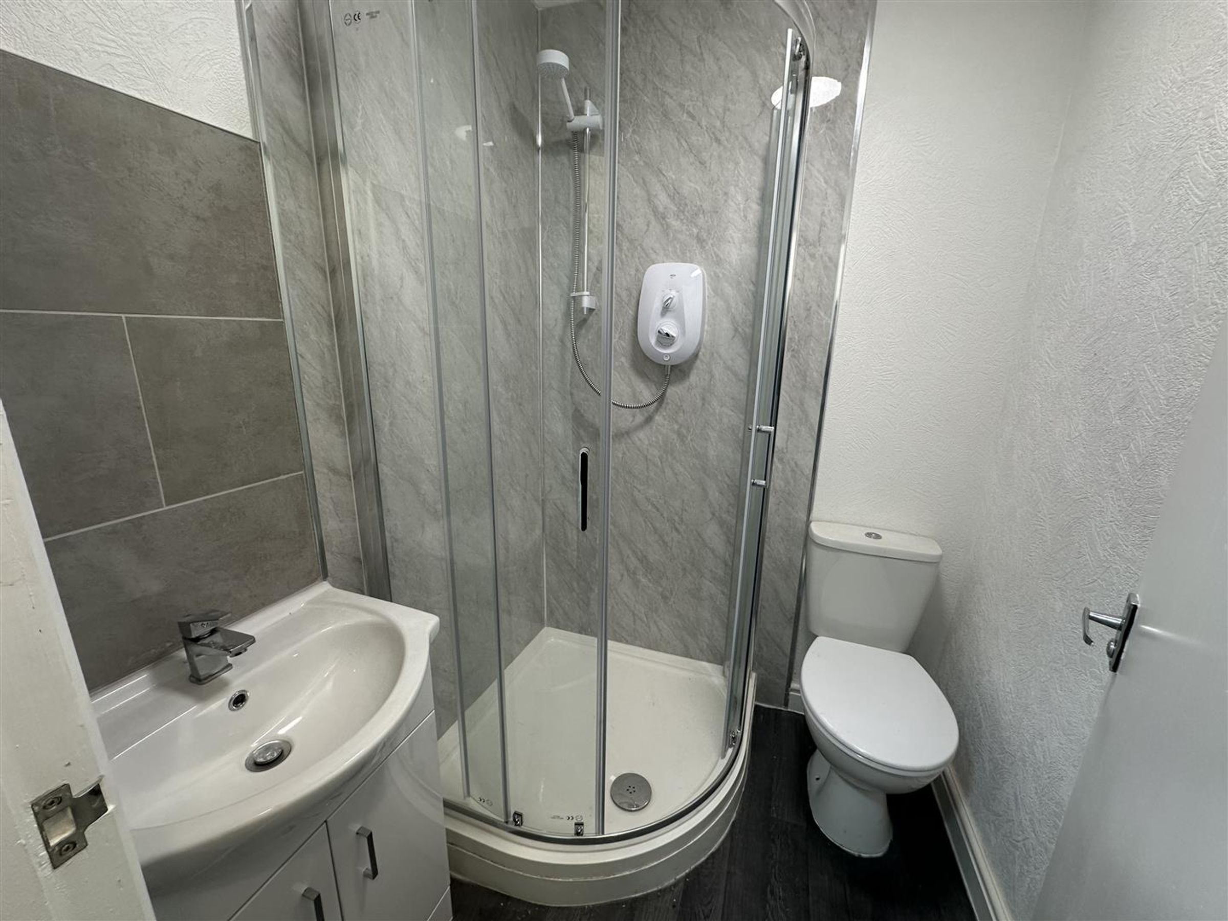 Flat Wellington Road in Rhyl