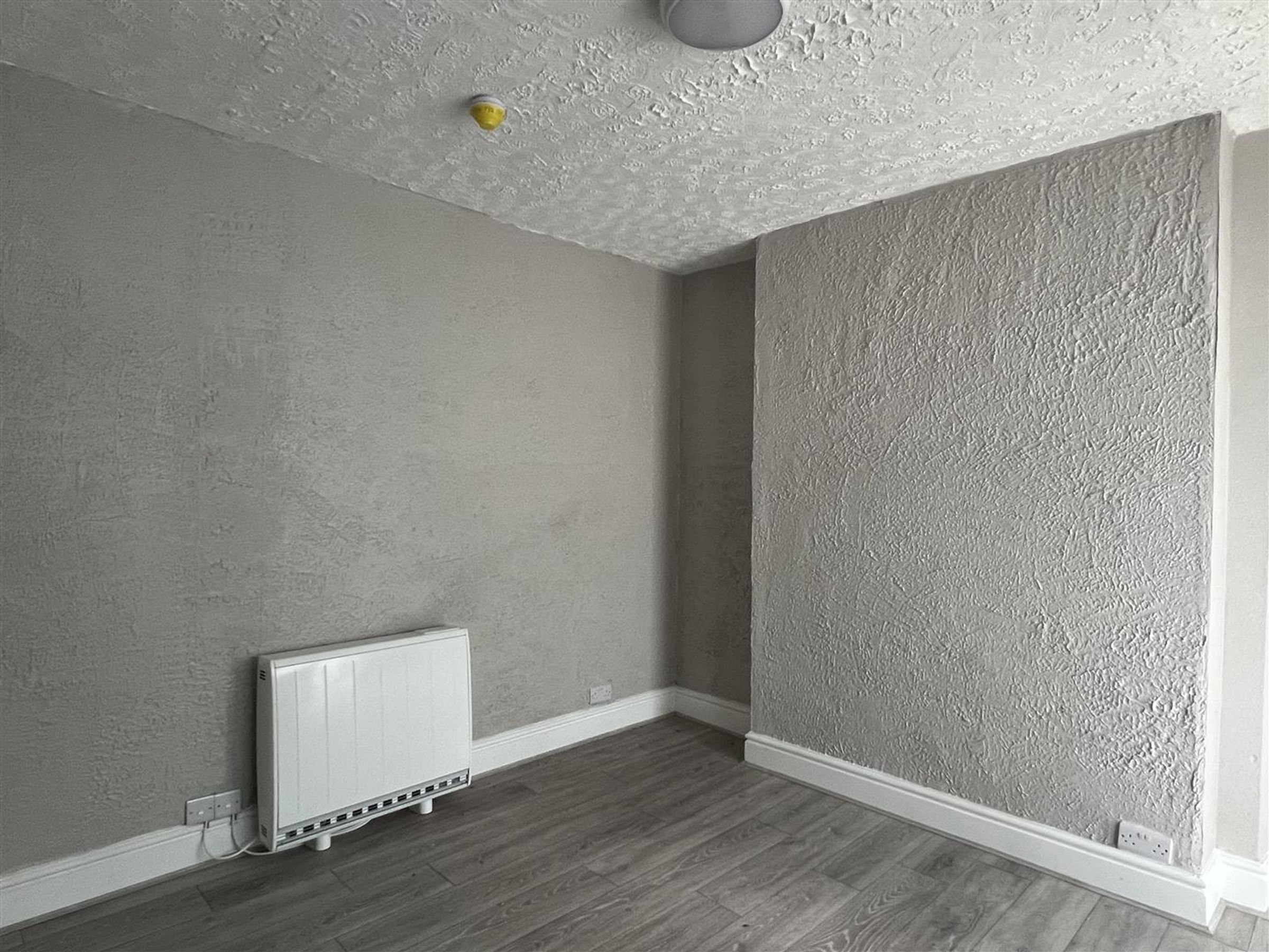 Flat Wellington Road in Rhyl