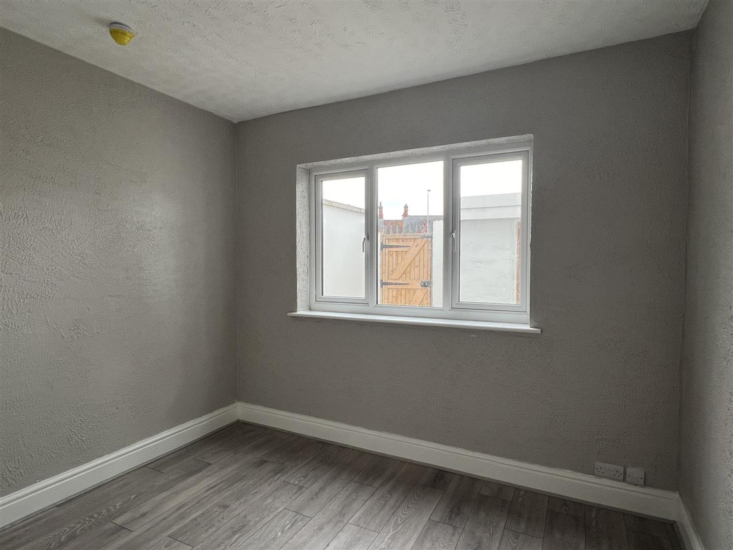 Flat Wellington Road in Rhyl