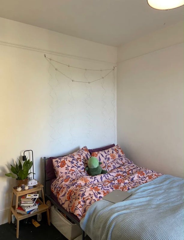 Room Tewkesbury Terrace in Greater London