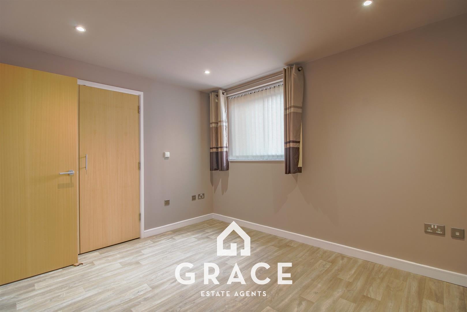 Flat Grimwade Street in Ipswich