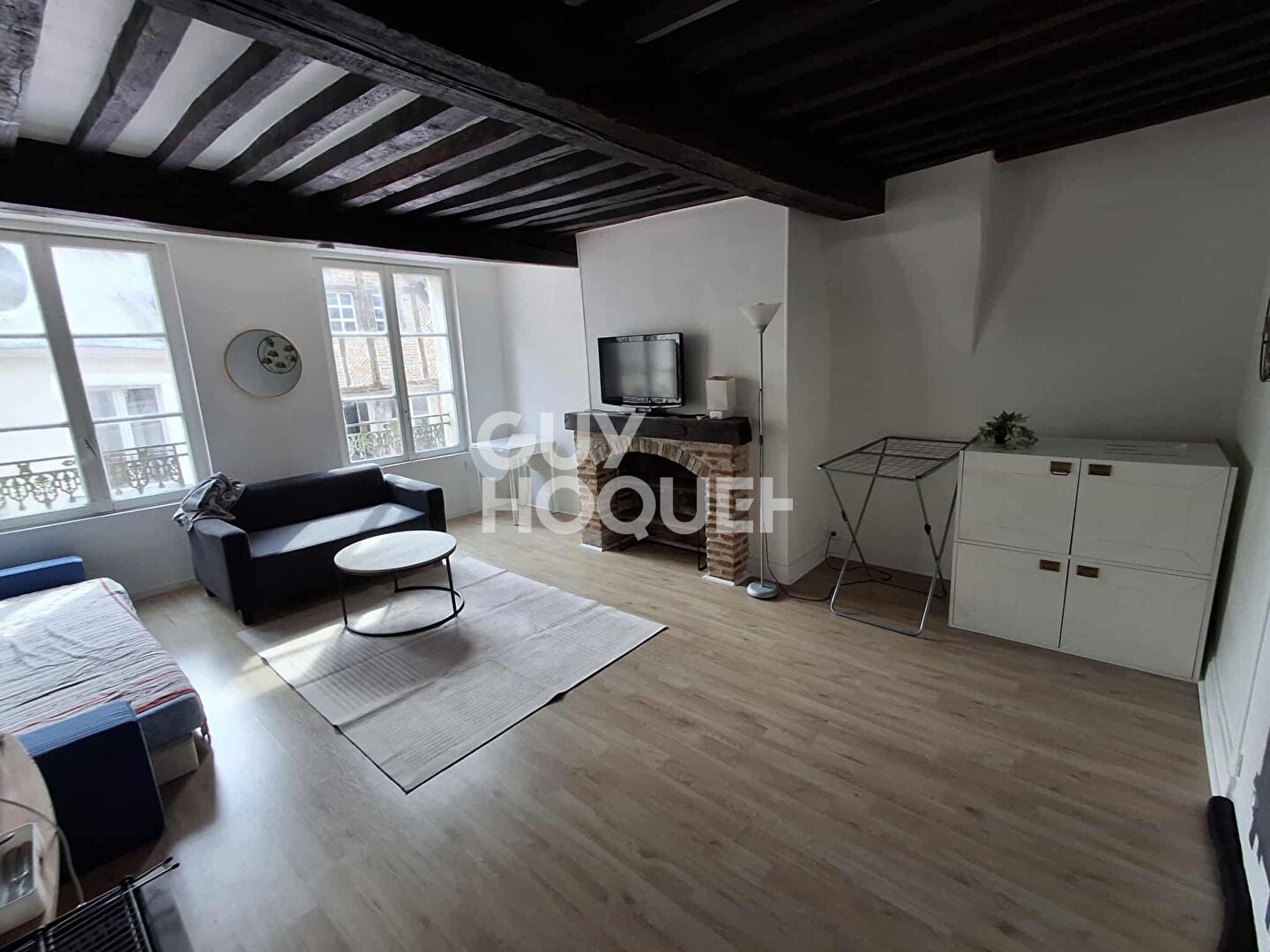 Flat Place des Droits de l'Homme in Laon