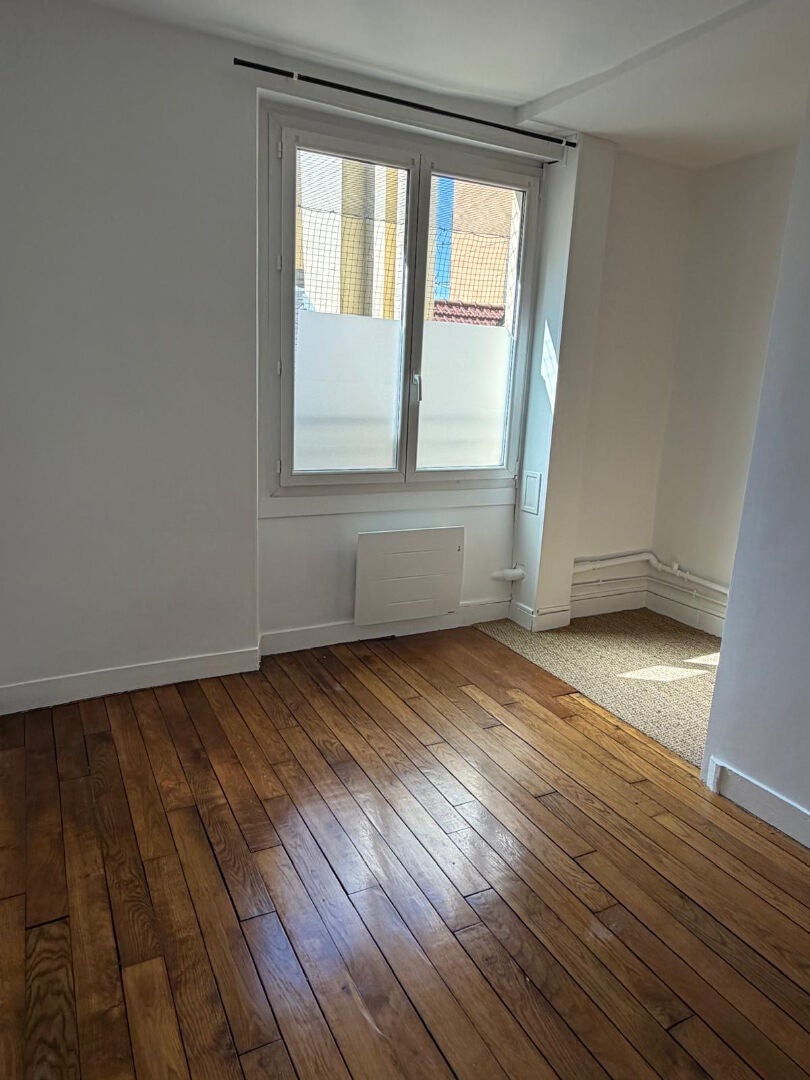 Flat Rue de Satory in Versailles