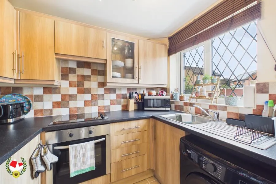 House Desford Close in Gloucester
