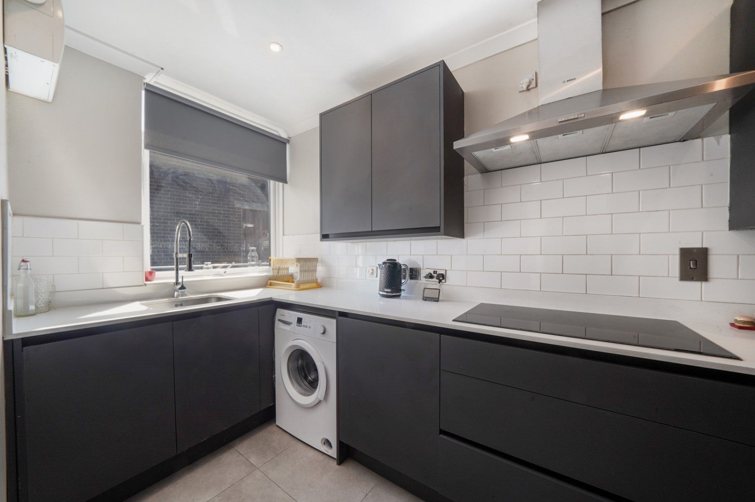 Flat Seabright Street in Greater London