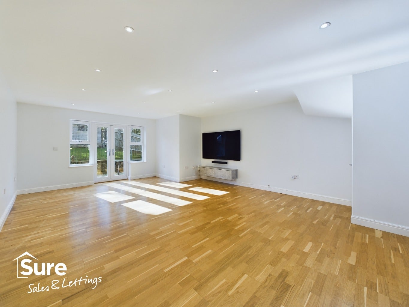 House Aston Close in Dacorum
