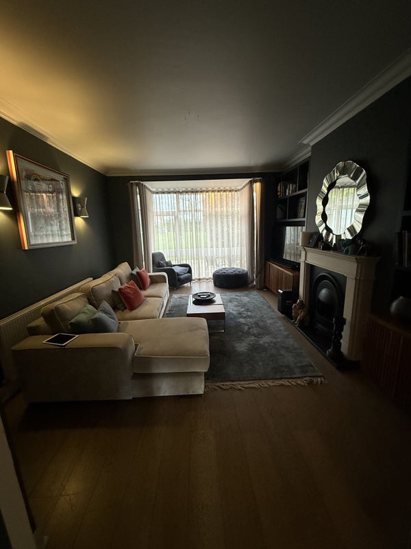 Room Mount Pleasant Road in Greater London